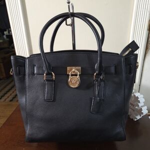 EUC Michael Kors Black Leather Satchel